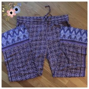 Women's light weight pants, size large